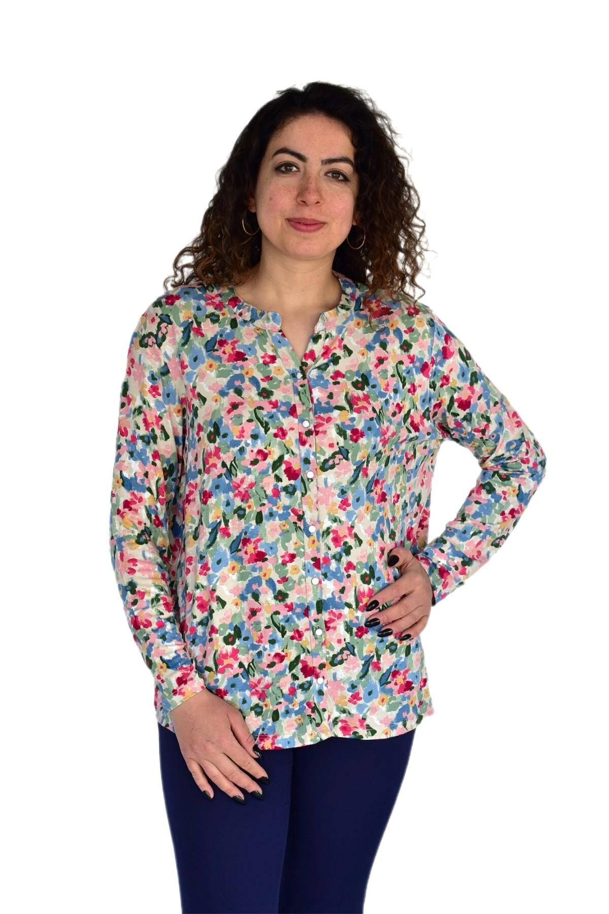 Kadın Çiçek Baskılı Düğmeli Viscon Bluz BGL-ST04275