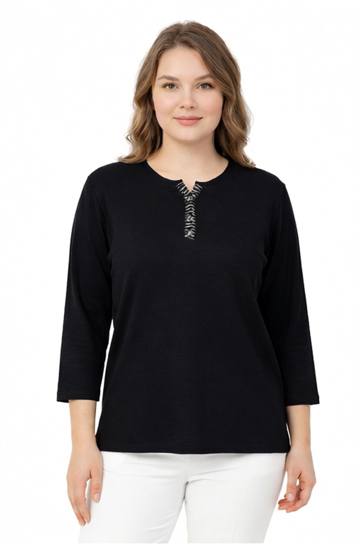 Kadın Taş Düğmeli Küçük V Yakalı Bluz BGL-ST05289 SİYAH - 4XL
