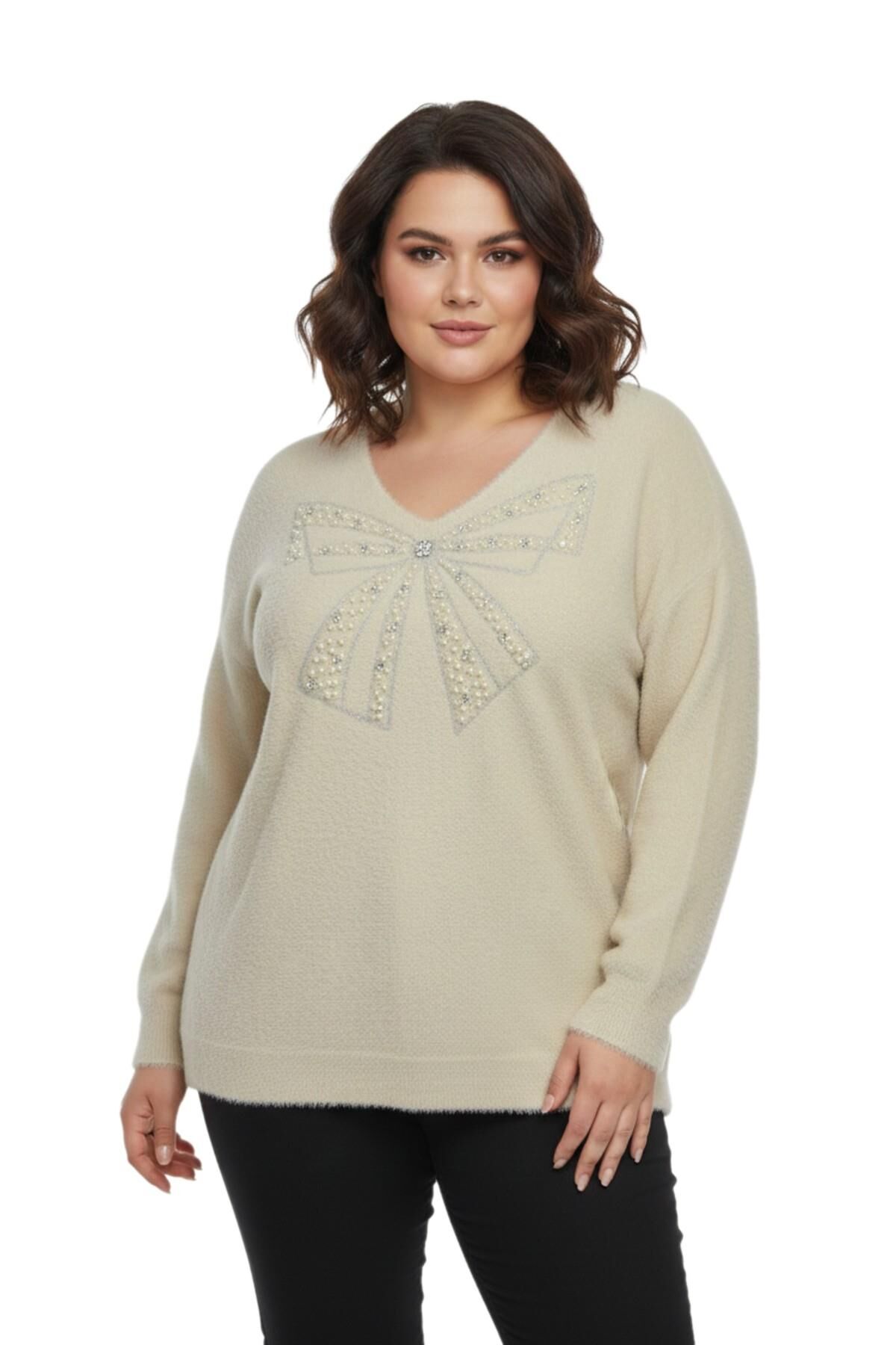 Kadın V Yaka İnci Modelli Sakallı Triko Kazak BGL-ST05078 TAŞ - M/L