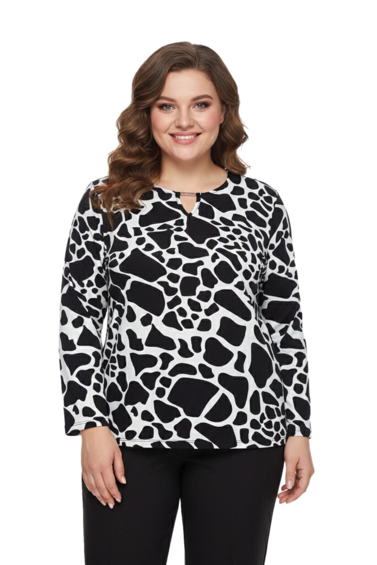 Kadın V Yaka Modelli Baskılı Bluz BGL-ST05103 SİYAH - 2XL