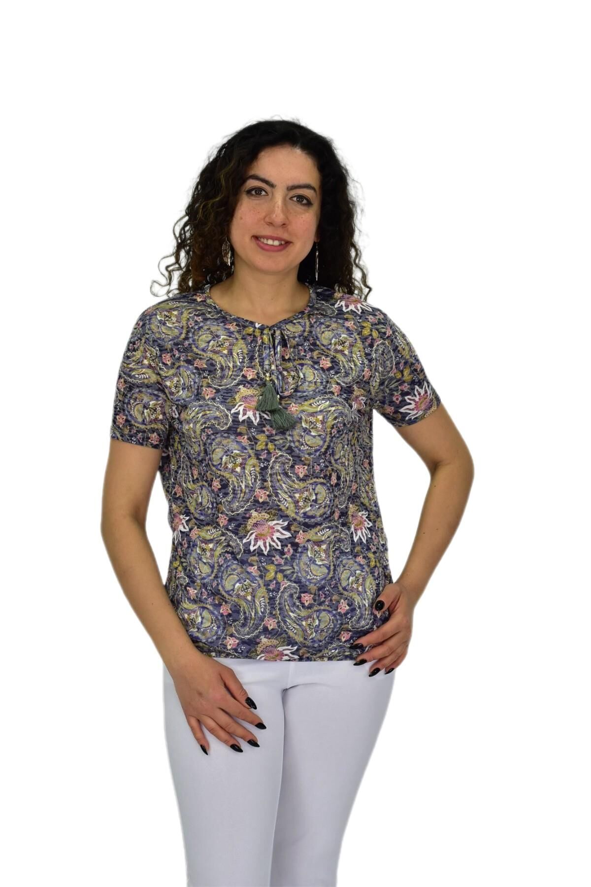 Kadın Kısa Kol Baskılı Bluz BGL-ST04689 FÜME - M