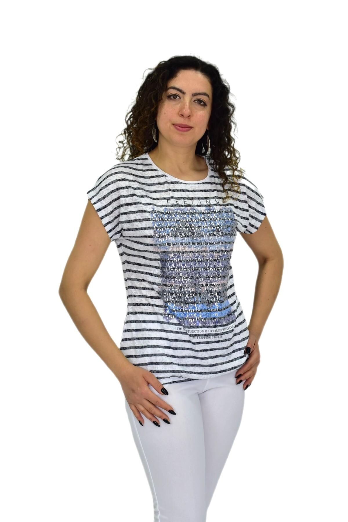 Kadın Kısa Kol Baskılı Bluz BGL-ST04696 BEYAZ - 2XL