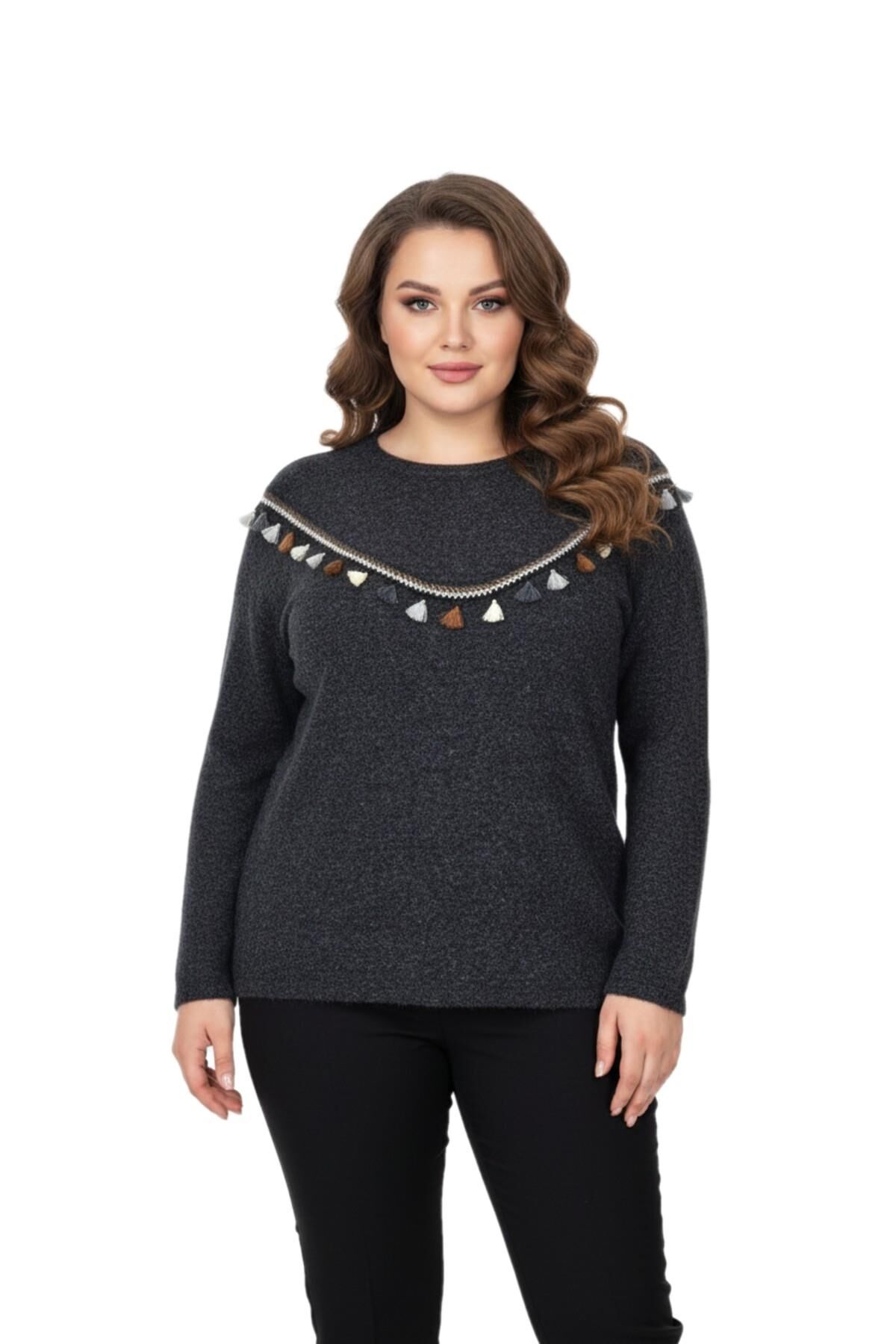 Kadın Yumoş Önü Püsküllü Modelli Bluz BGL-ST05142 ANTRASİT - XL