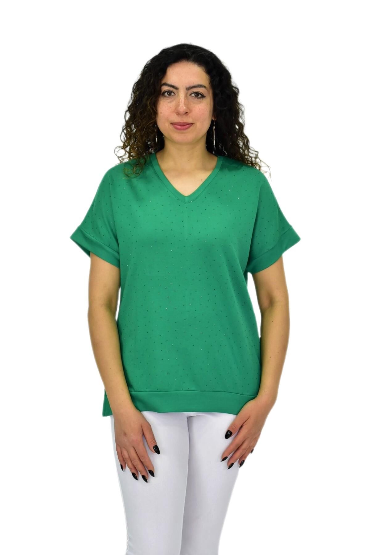 Kadın Yarım Kol V Yaka Taşlı Likralı Tişöt  BGL-ST04653 YEŞİL - M/L