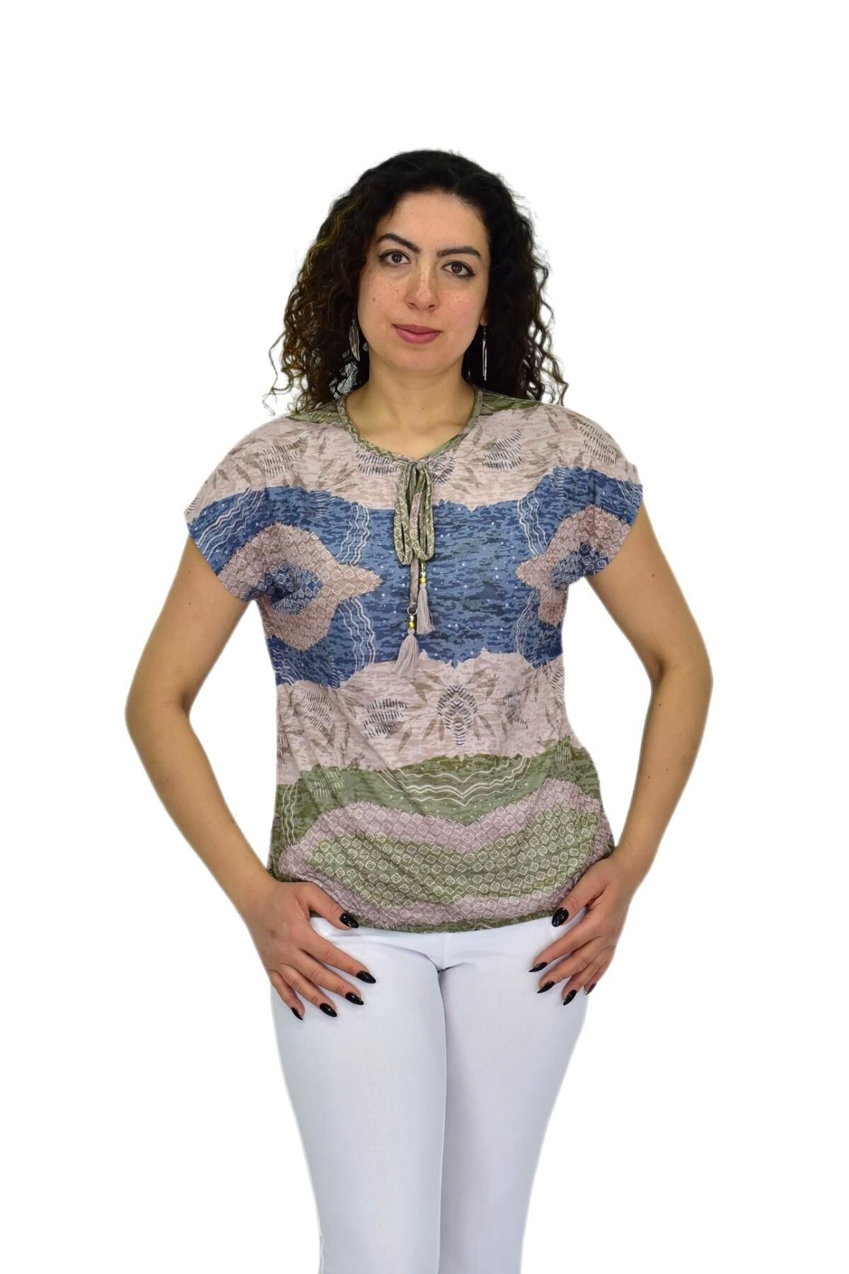 Kadın Kısa Kol Baskılı Bluz BGL-ST04694