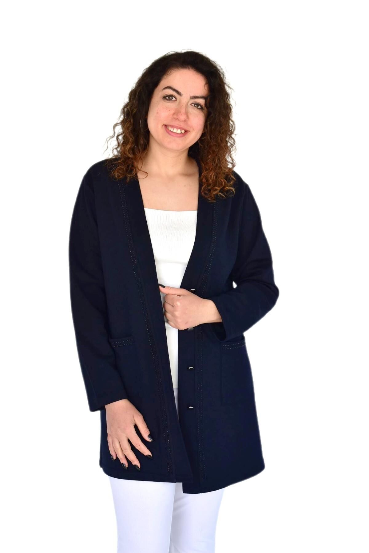 Kadın Anne Mevsimlik Düğmeli Cepli Hırka BGL-ST04313 LACİVERT - 48