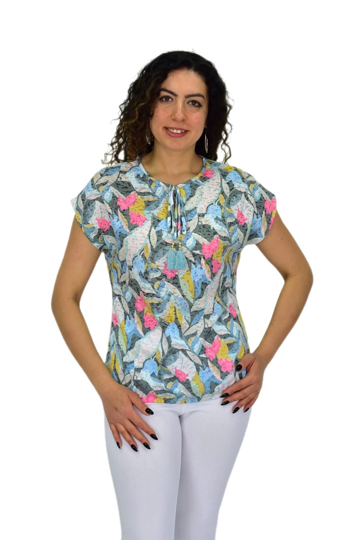 Kadın Kısa Kol Baskılı Bluz BGL-ST04704