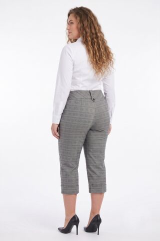 Kadın Bermuda Duble Paça Pantolon BGL-ST05669