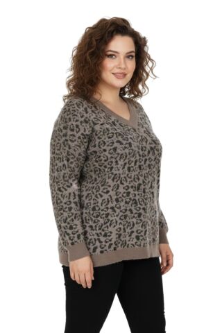 Kadın V Yaka Leopar Desen Sakallı Triko Kazak BGL-ST05079 VİZON - M/L