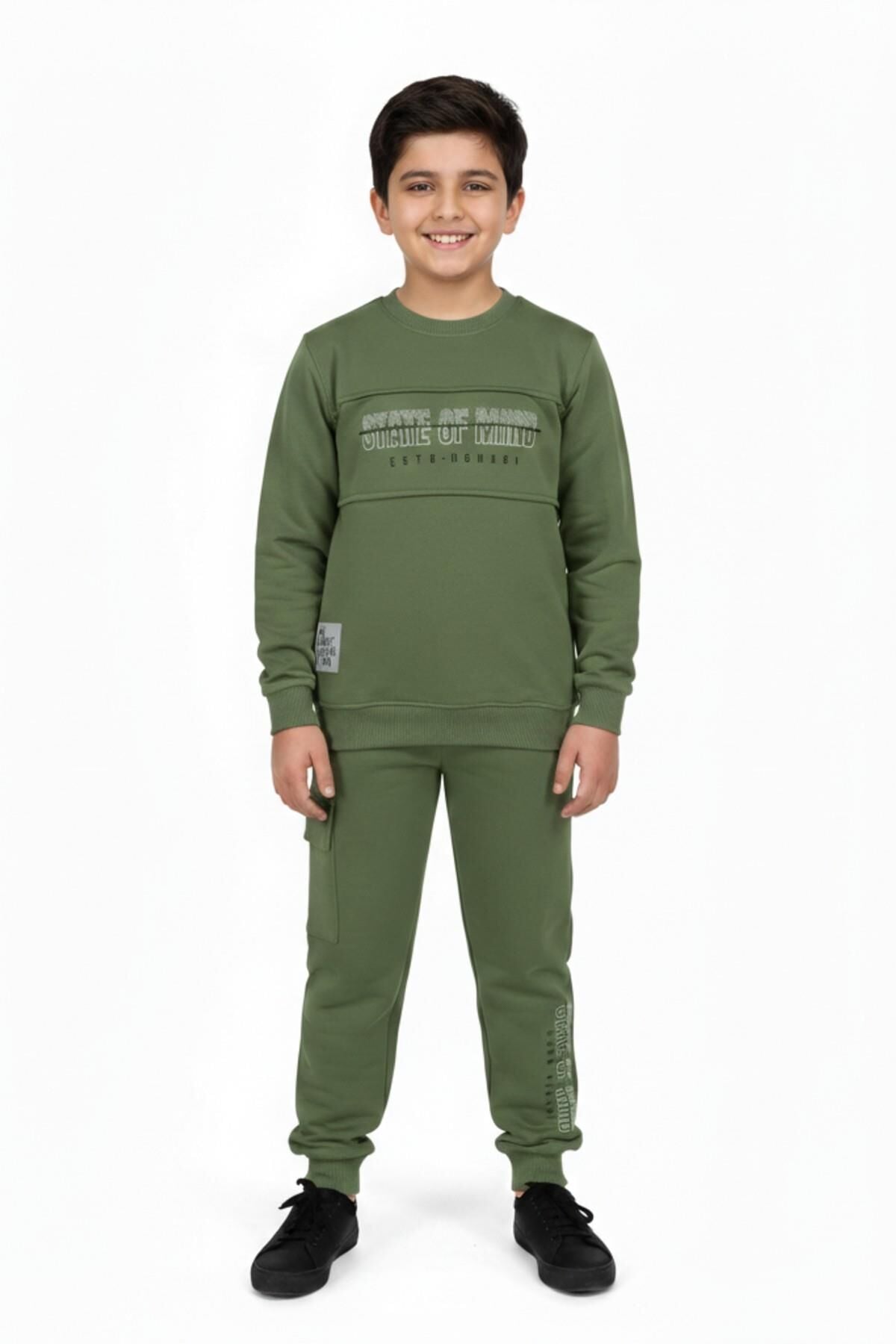 Erkek Çocuk Önü Baskılı Sweatshirt Ve Eşofman Alt Takım BGL-ST05248