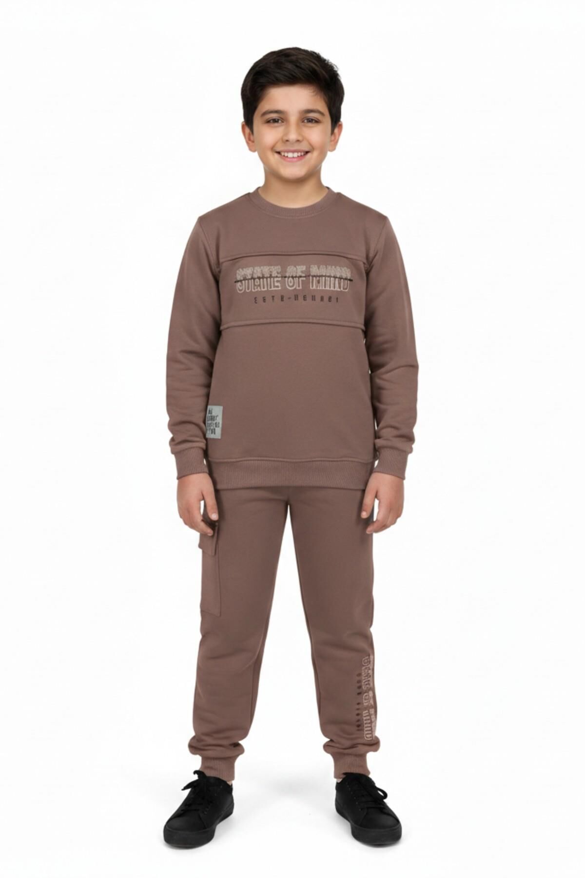 Erkek Çocuk Önü Baskılı Sweatshirt Ve Eşofman Alt Takım BGL-ST05248 VİZON - 8 YAŞ